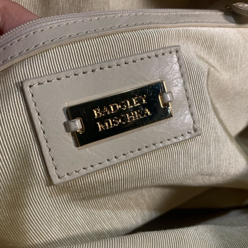 Vintage Women's Badgley Mischka weekender Handbag, Black & Off-White - Picture 7 of 10